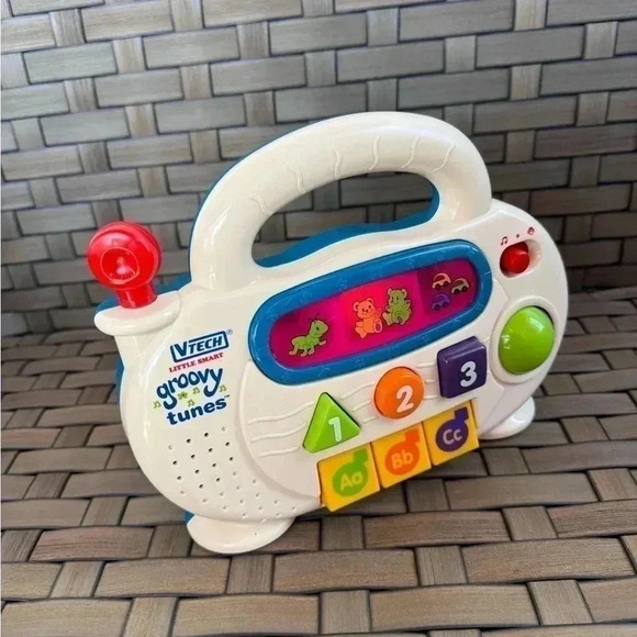 Vtech Little‎ Smart Groovy Tunes Radio Toy - Picture 4 of 7